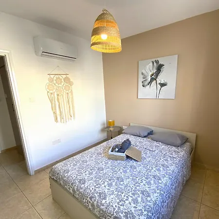 Cozy 2br Apt, Perfect For Getaways Апартаменты Ларнака