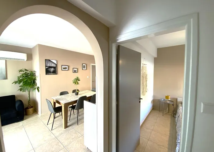 Cozy 2br Apt, Perfect For Getaways * לרנקה