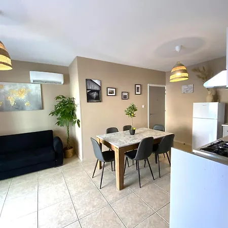 Cozy 2br Apt, Perfect For Getaways Lejlighed